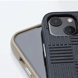 قاب برند Moshi مدل Altra Slim Hardcase مناسب برای Apple iPhone 13