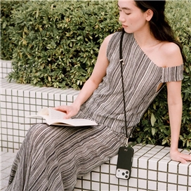 قاب چرمی برند یونیک آیفون مدل Coehl MIRELLE مناسب برای Apple iPhone 17 Pro Max